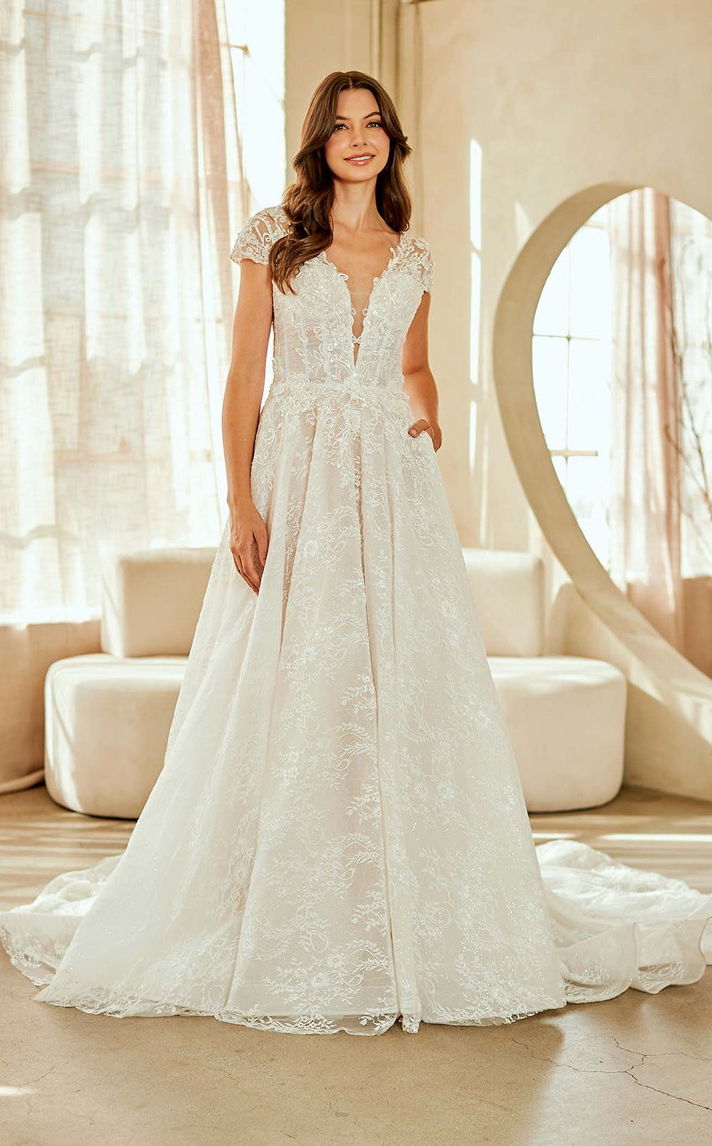Amelia Couture 2142 Dress details - VOLAKK