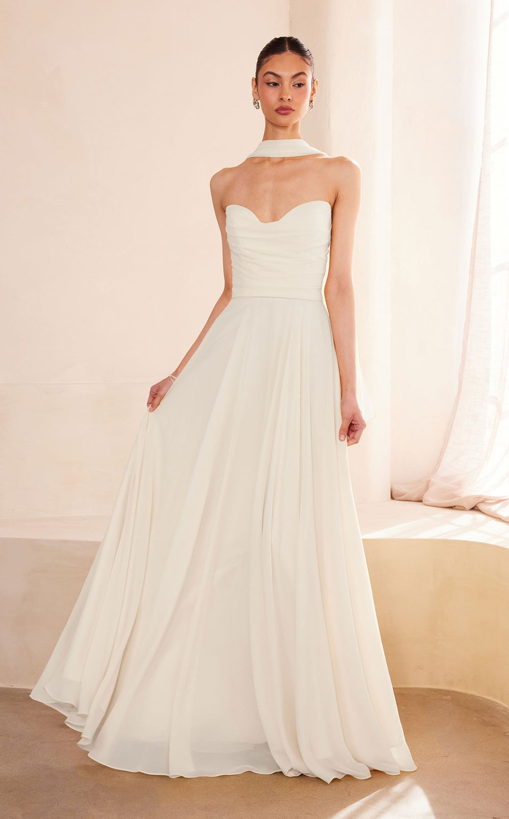 Exquisite Amoris T703W Dress detail view - VOLAKK