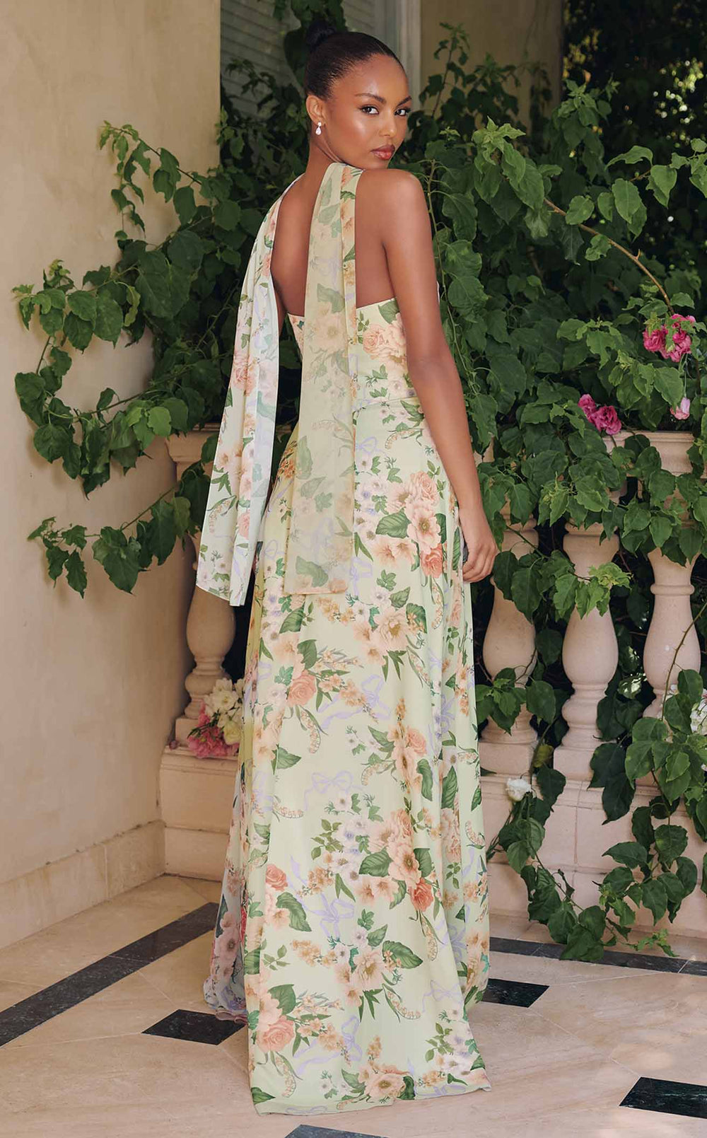 Exquisite Amoris T717 Dress detail view - VOLAKK