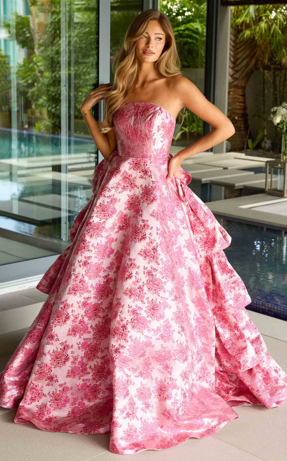Ava Presley 26412 Dress details - VOLAKK