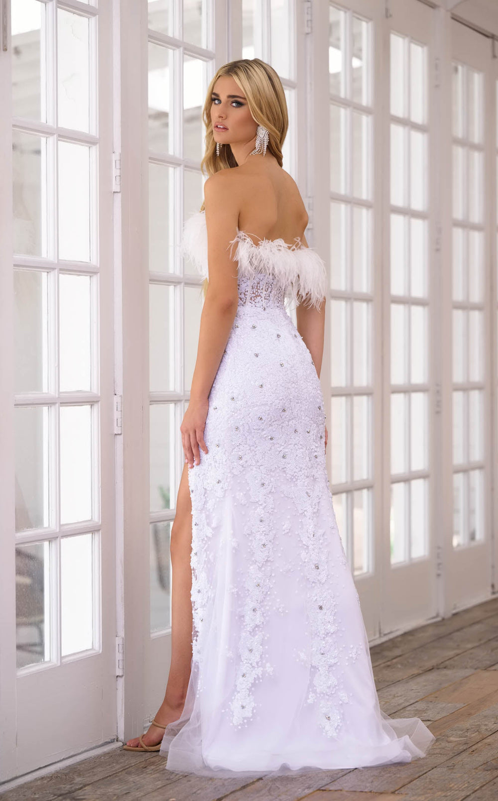 Ava Presley 39231 Dress details - VOLAKK