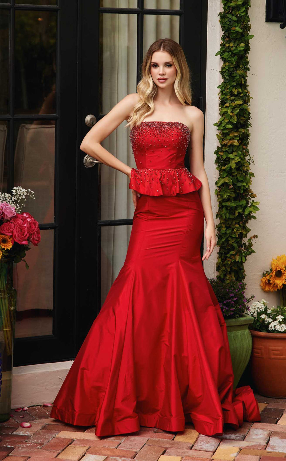 Exquisite Ava Presley 40092 Dress detail view - VOLAKK