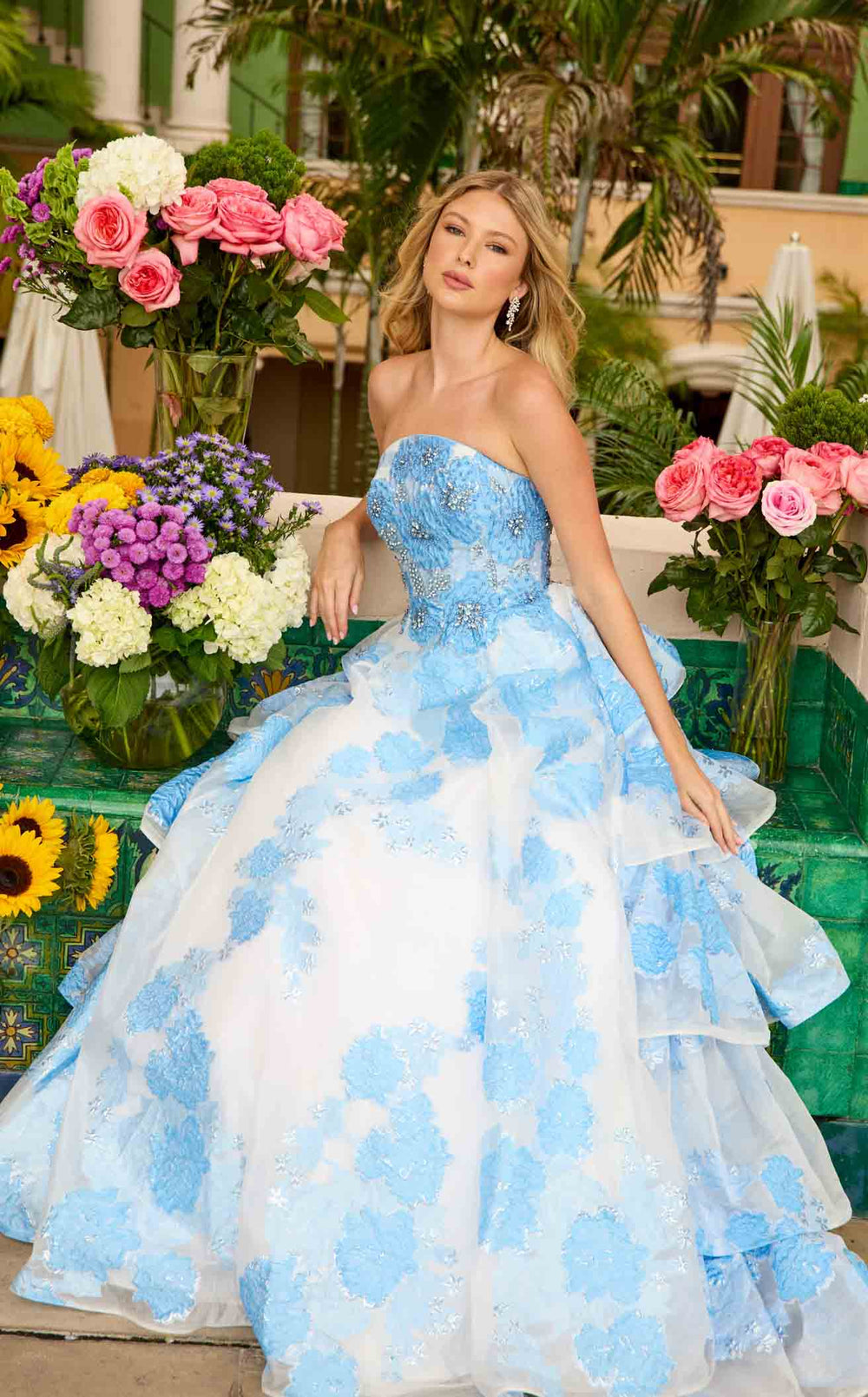Exquisite Ava Presley 42292 Dress detail view - VOLAKK