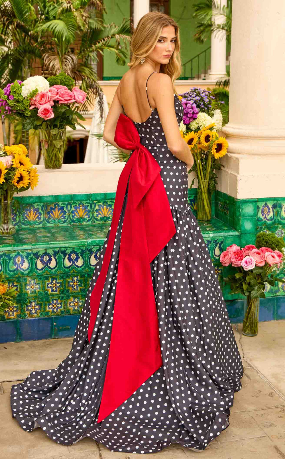 Exquisite Ava Presley 42368 Dress detail view - VOLAKK