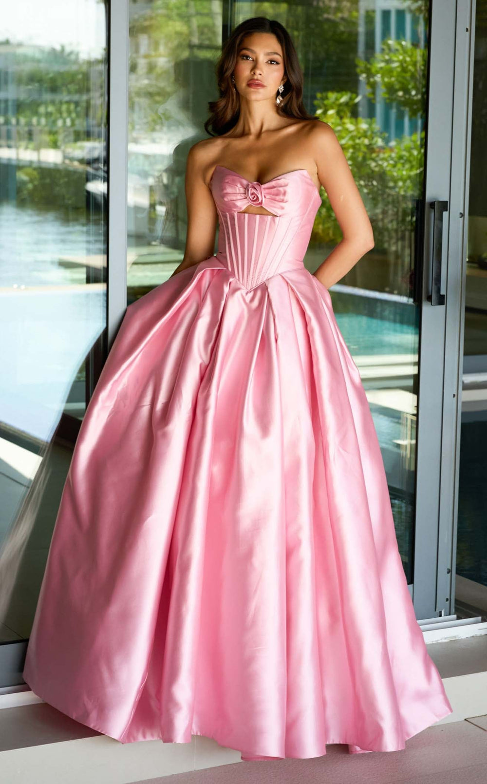 Ava Presley 47223 Dress details - VOLAKK