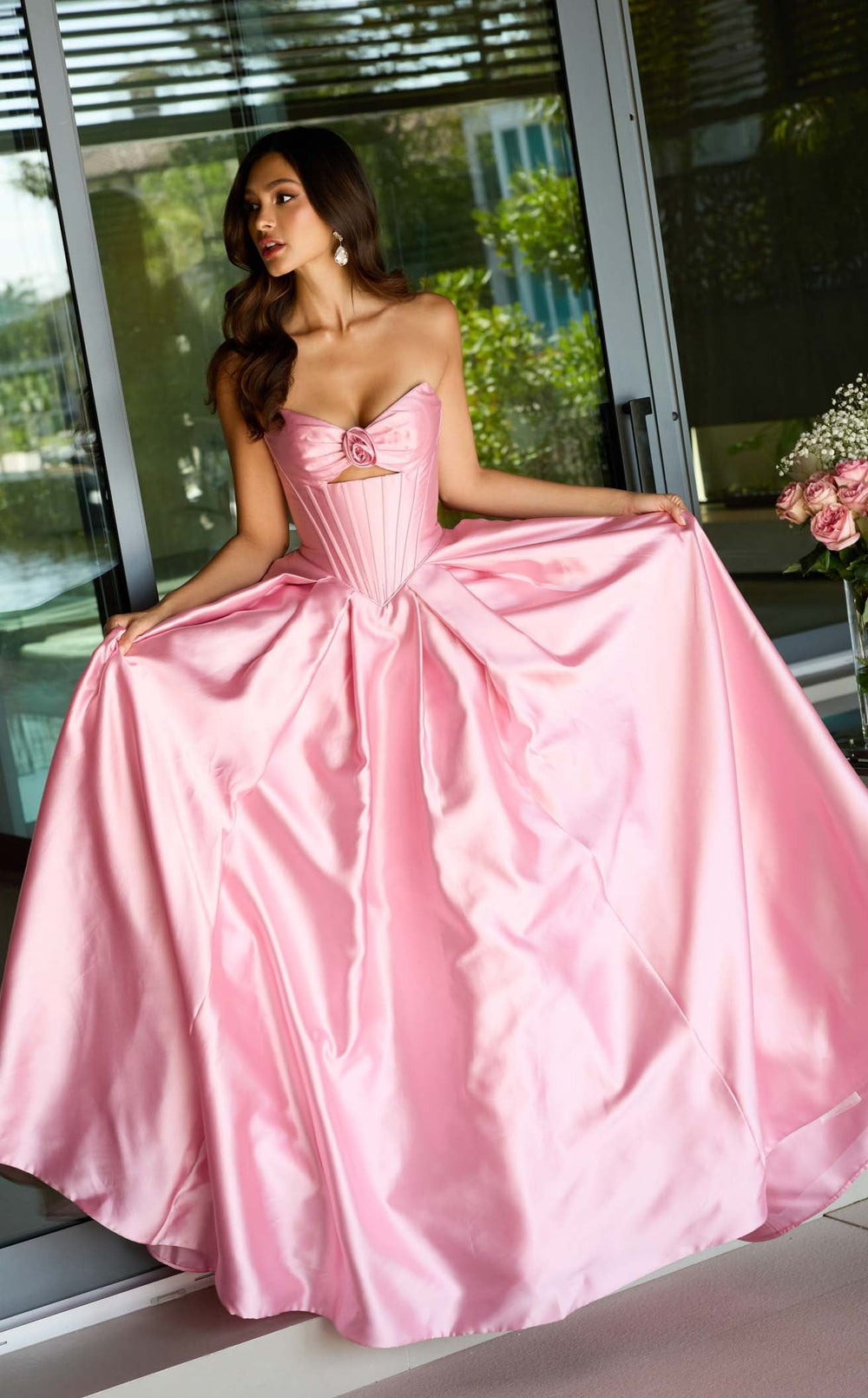 Exquisite Ava Presley 47223 Dress detail view - VOLAKK