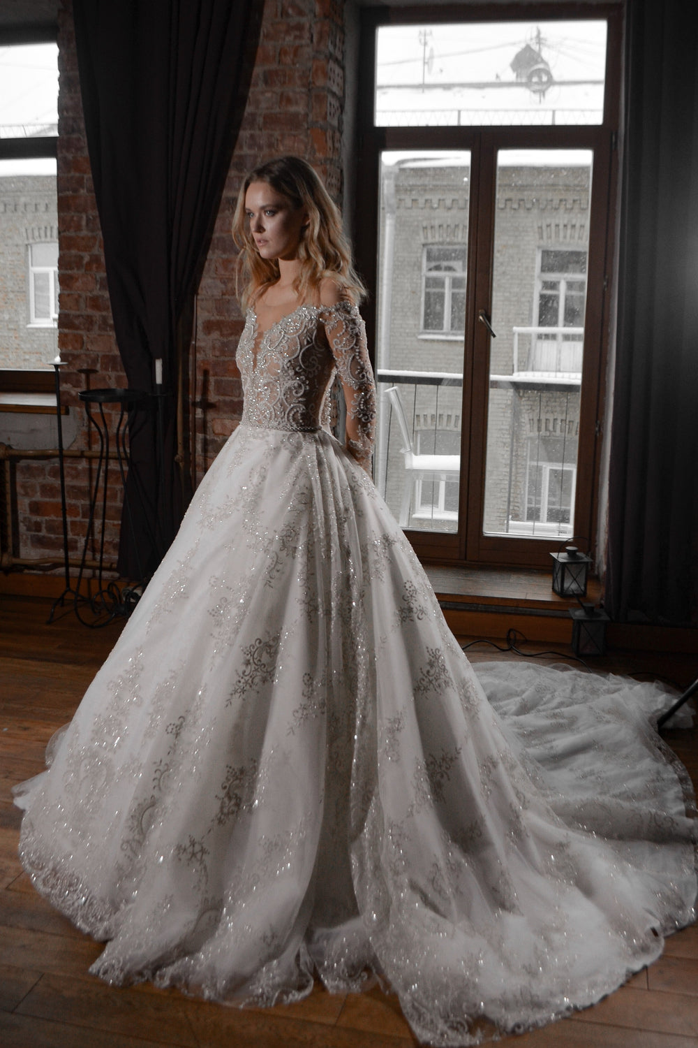 Exquisite Sparkly Ball Gown Batist detail view - VOLAKK