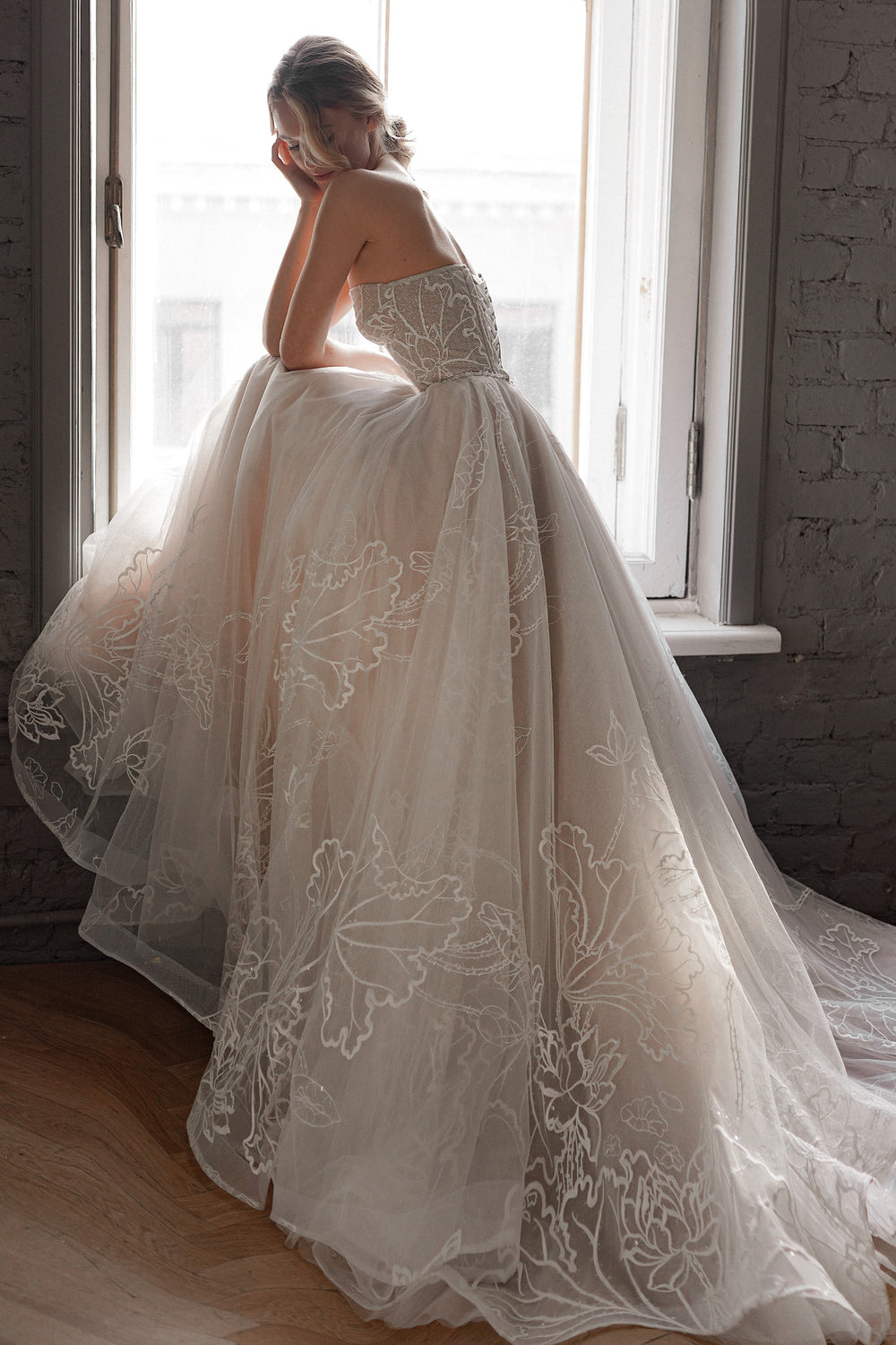 Floral Lace Wedding Dress Blum - VOLAKK
