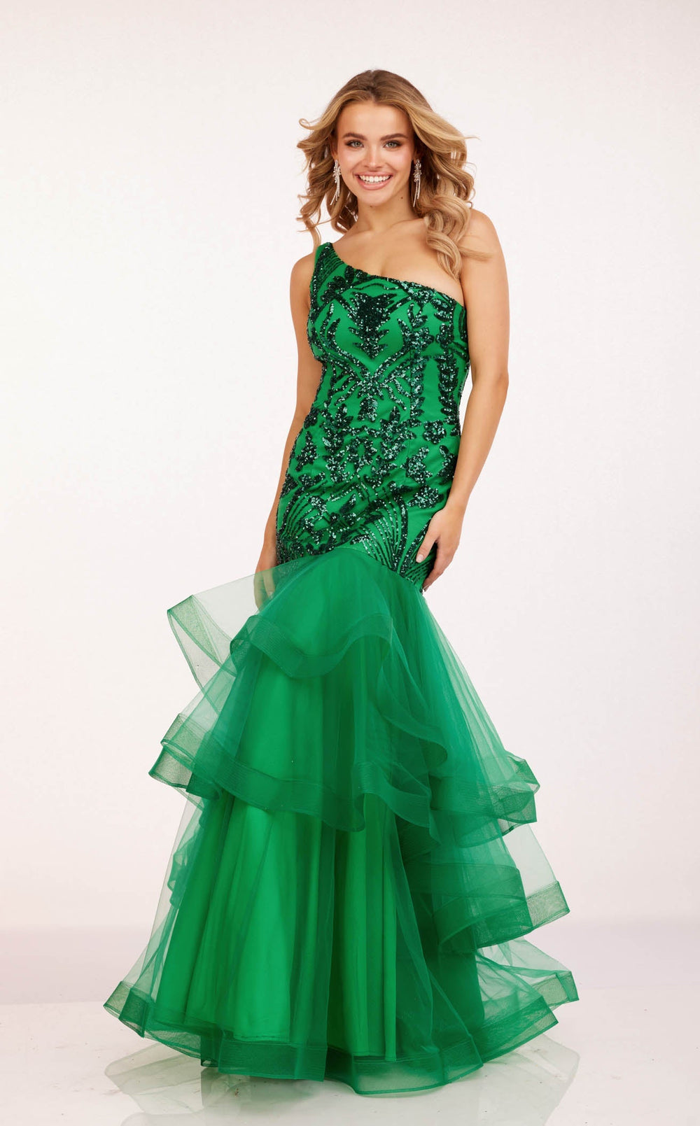 Exquisite Cecilia Couture 1593 Dress detail view - VOLAKK