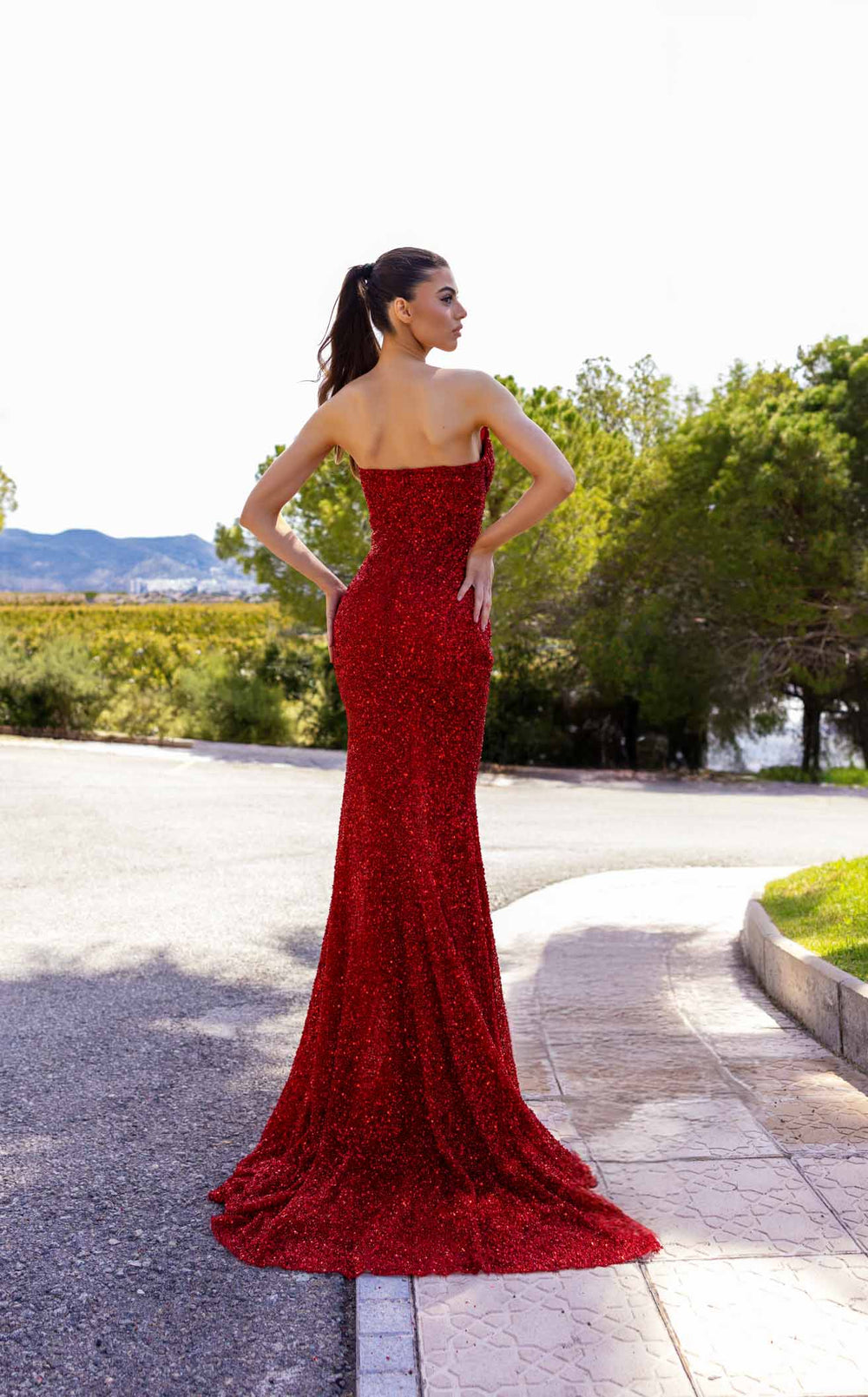 Chic and Holland AR330319 Dress details - VOLAKK
