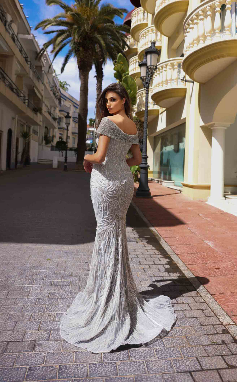 Chic and Holland HF110288 Dress details - VOLAKK
