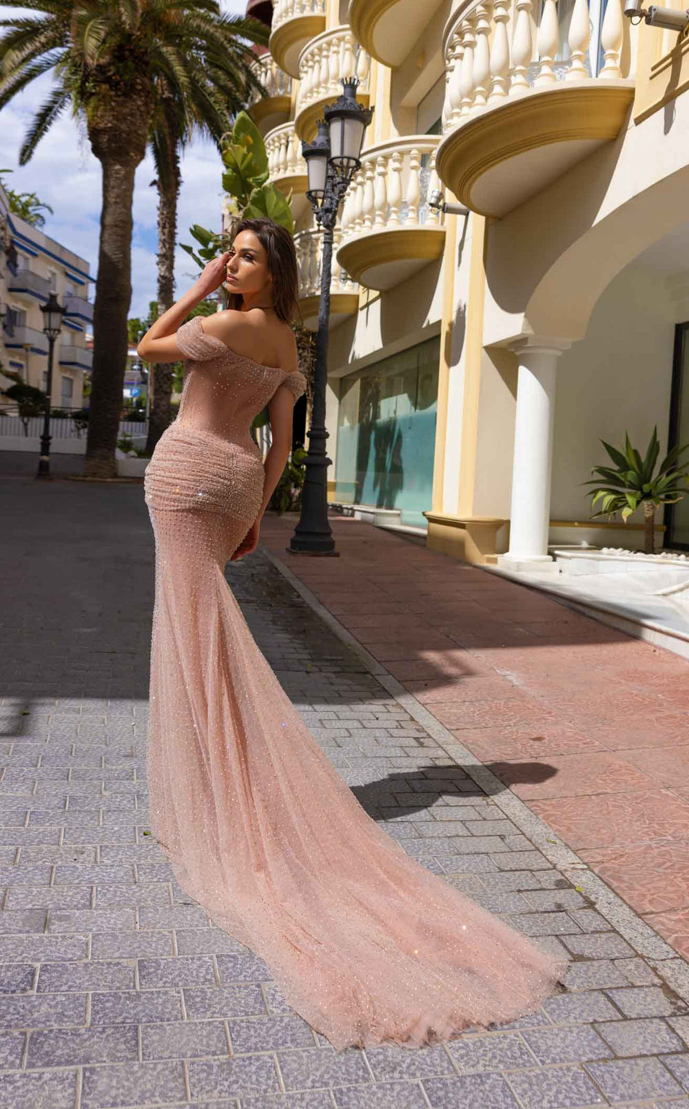 Chic and Holland HF110373 Dress details - VOLAKK