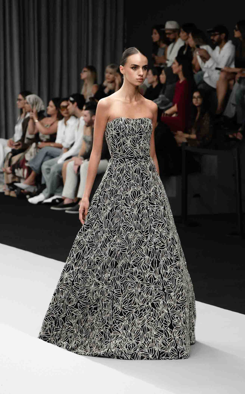 Chic and Holland HF110423A Dress details - VOLAKK