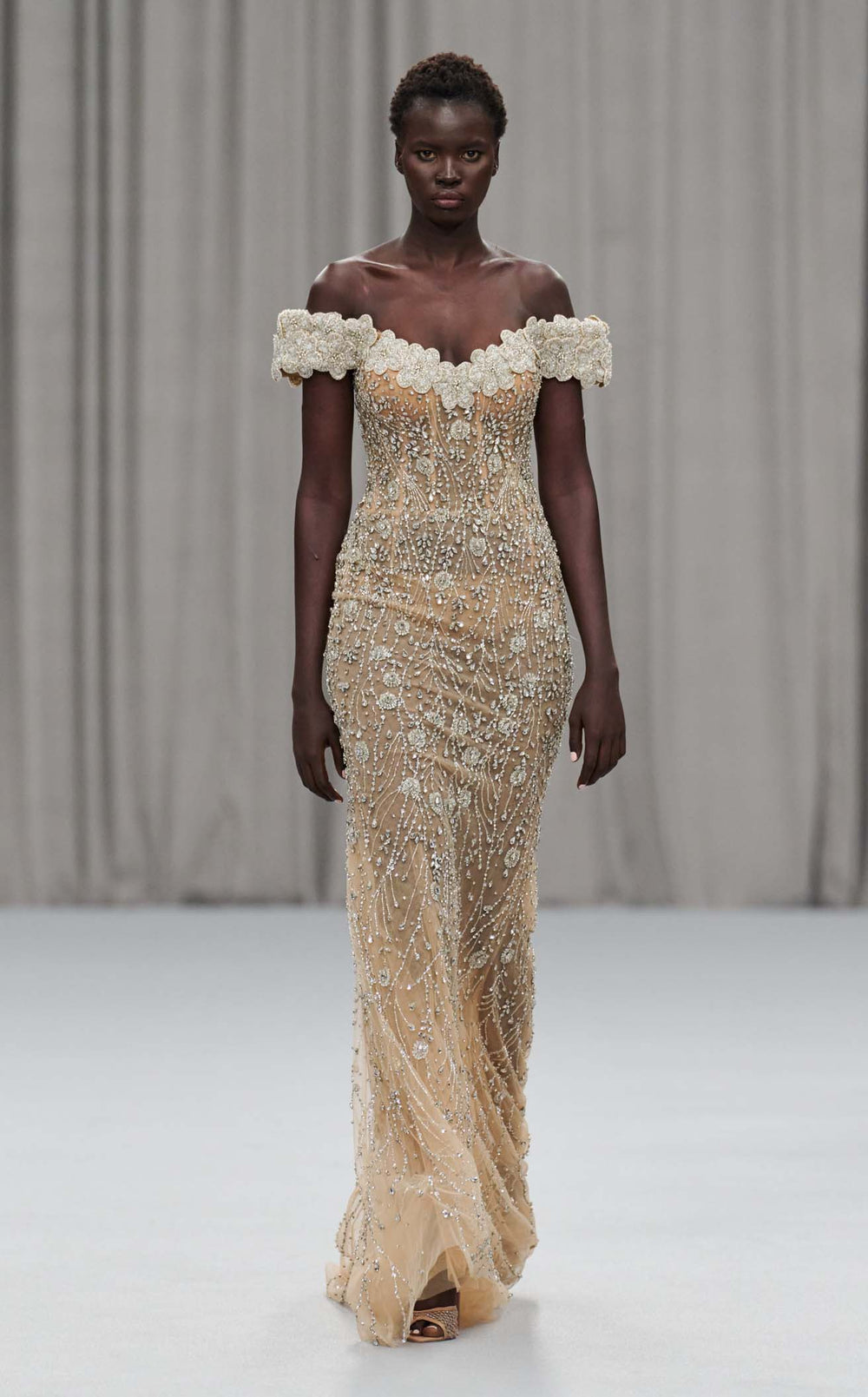 Exquisite Chic and Holland HF110463 Dress detail view - VOLAKK