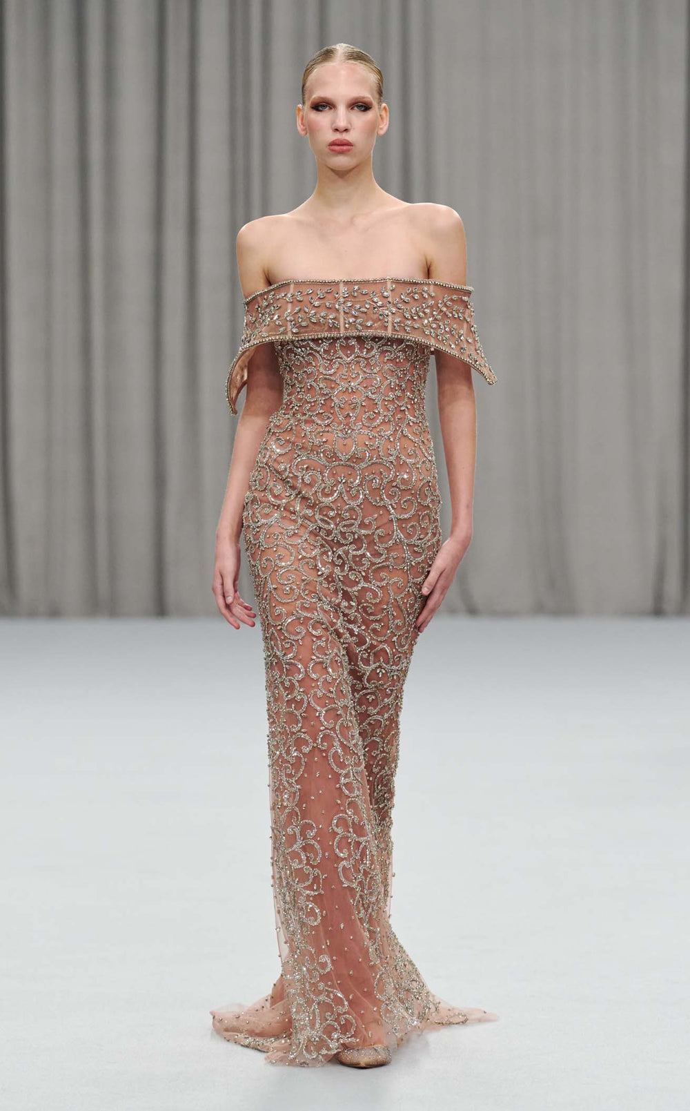 Exquisite Chic and Holland HF110498 Dress detail view - VOLAKK