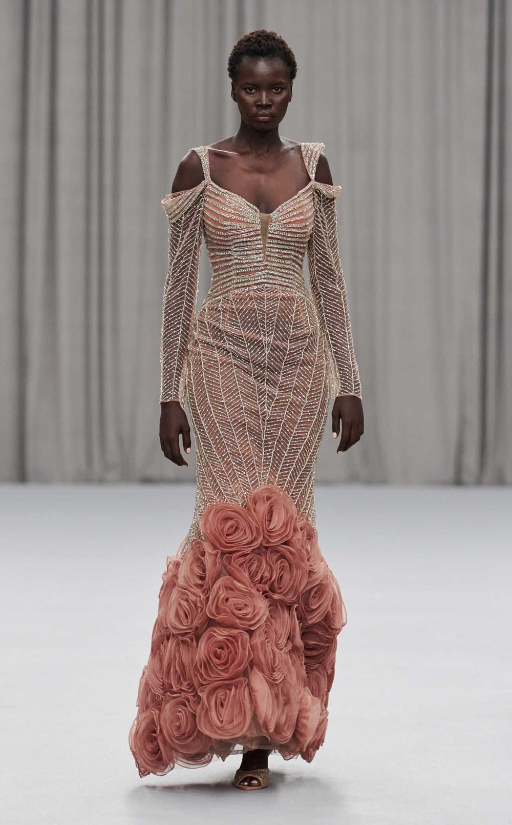 Exquisite Chic and Holland HF110537 Dress detail view - VOLAKK