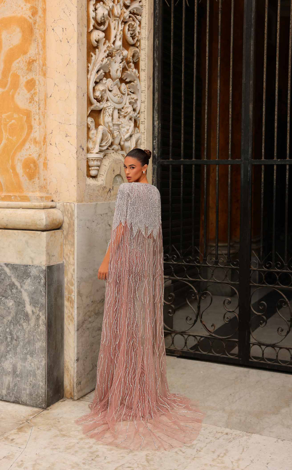 Chic and Holland HF110550 Dress details - VOLAKK