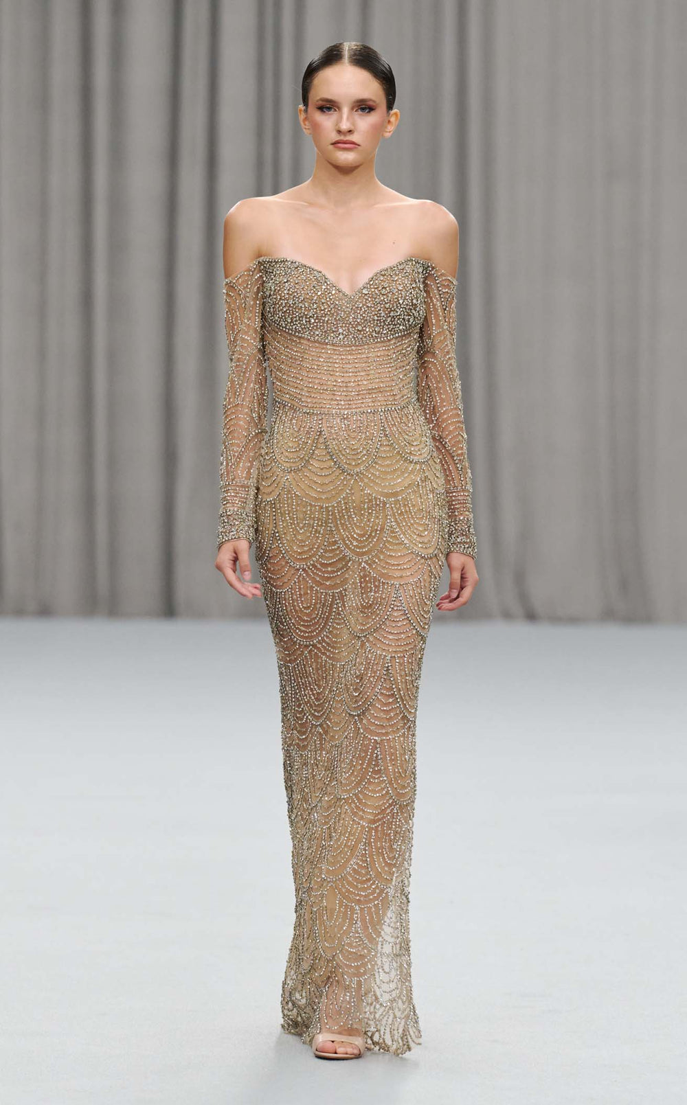 Exquisite Chic and Holland HF110553 Dress detail view - VOLAKK