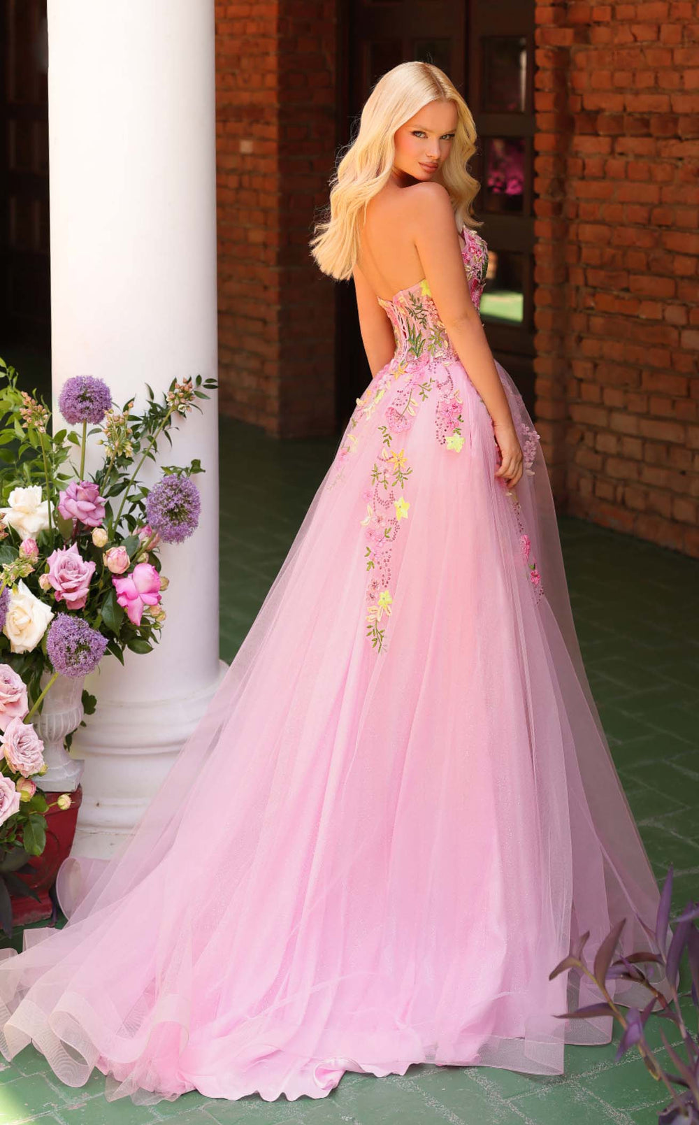 Clarisse 62138 Dress details - VOLAKK