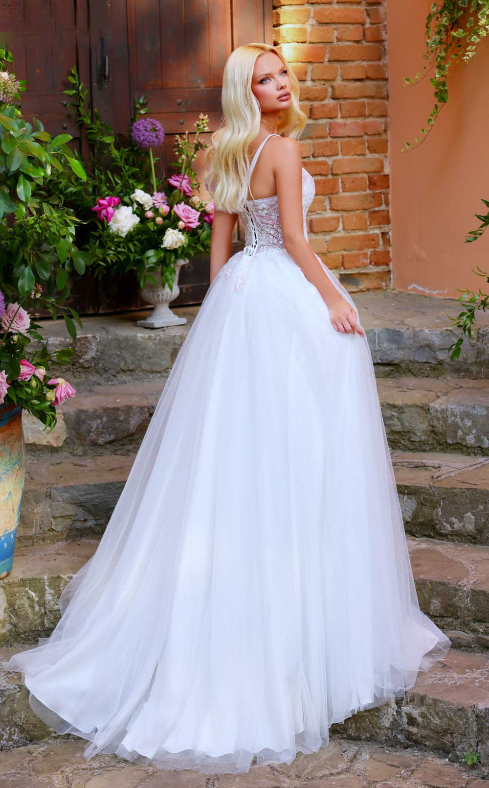 Clarisse 62314 Dress details - VOLAKK