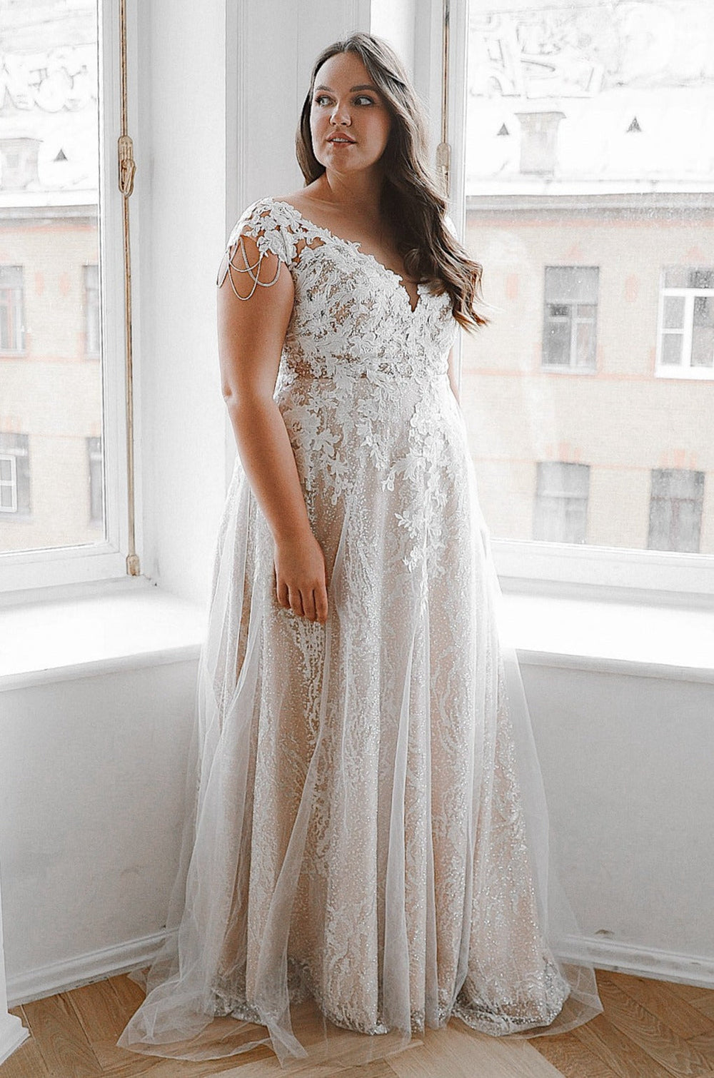 Plus Size Lace Wedding Dress Enn - VOLAKK