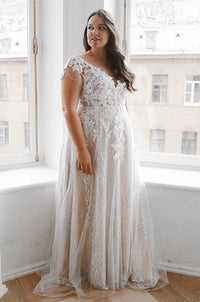 Plus Size Lace Wedding Dress Enn view 1