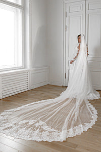 Wedding Veil Nuria view 1
