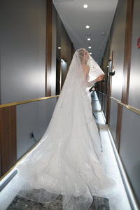 Two-Tier Sparkle Veil Over Ice view 9