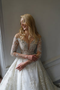 Sparkly Ball Gown Batist view 7