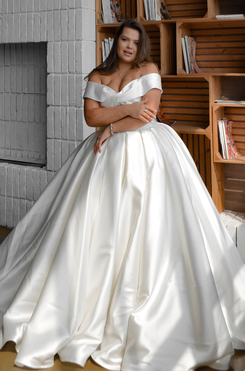 Plus Size Wedding Dress Seiliny details - VOLAKK