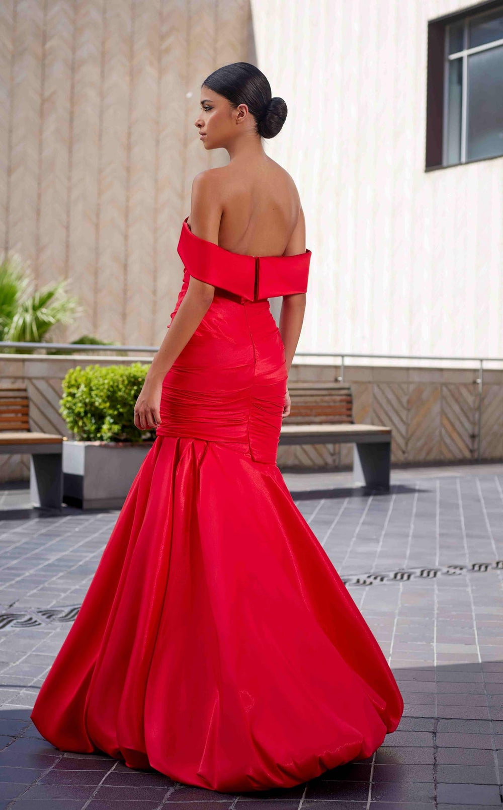 Edward Arsouni Couture 972 Dress details - VOLAKK