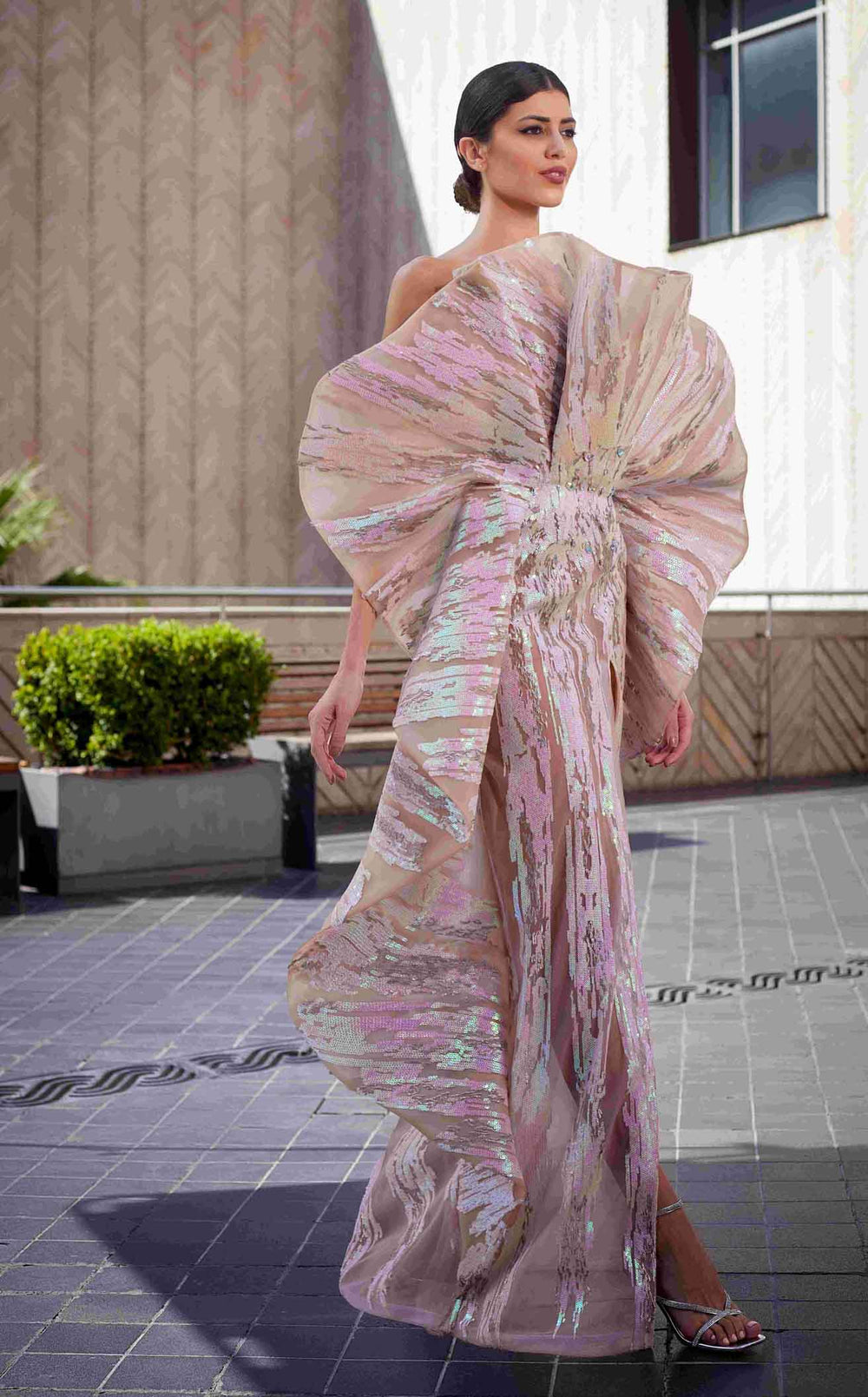 Edward Arsouni Couture 977 Dress details - VOLAKK