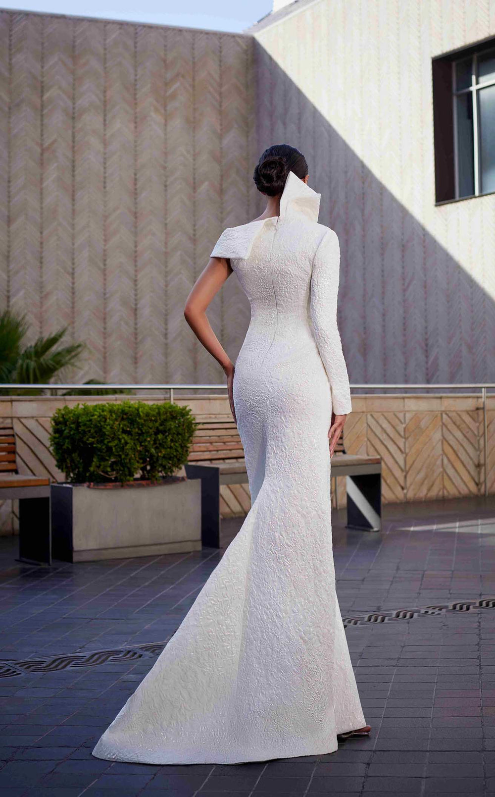 Exquisite Edward Arsouni Couture 987 Dress detail view - VOLAKK