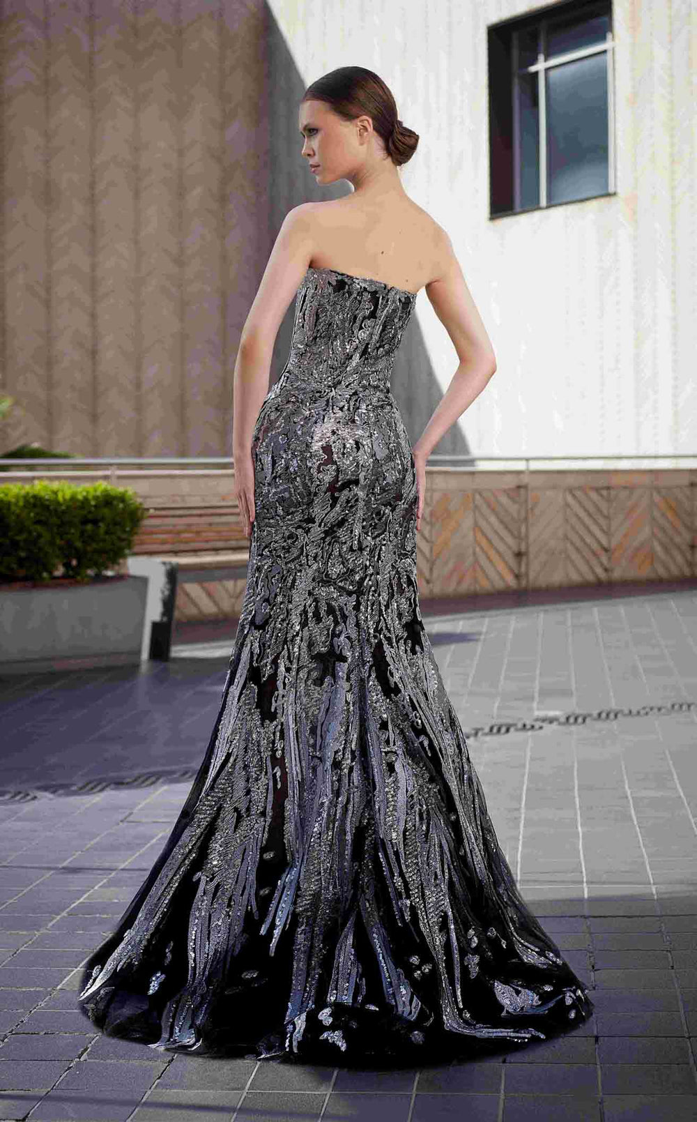 Exquisite Edward Arsouni Couture 994 Dress detail view - VOLAKK