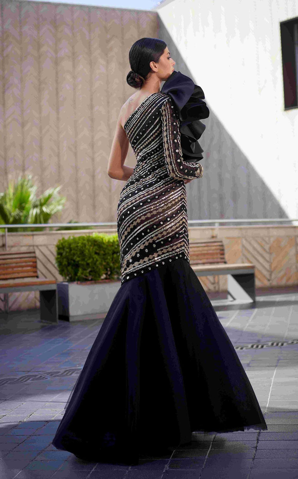 Edward Arsouni Couture 995 Dress details - VOLAKK