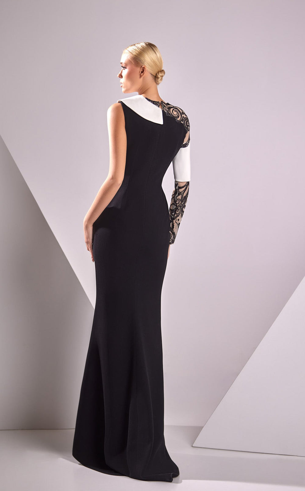 Edward Arsouni Couture FW24925 Dress details - VOLAKK