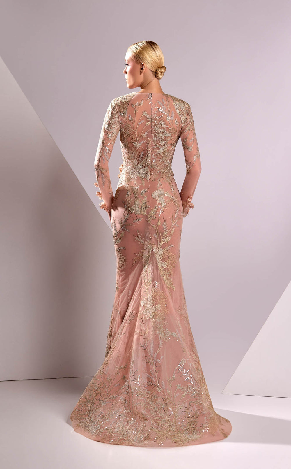 Edward Arsouni Couture FW24935 Dress details - VOLAKK