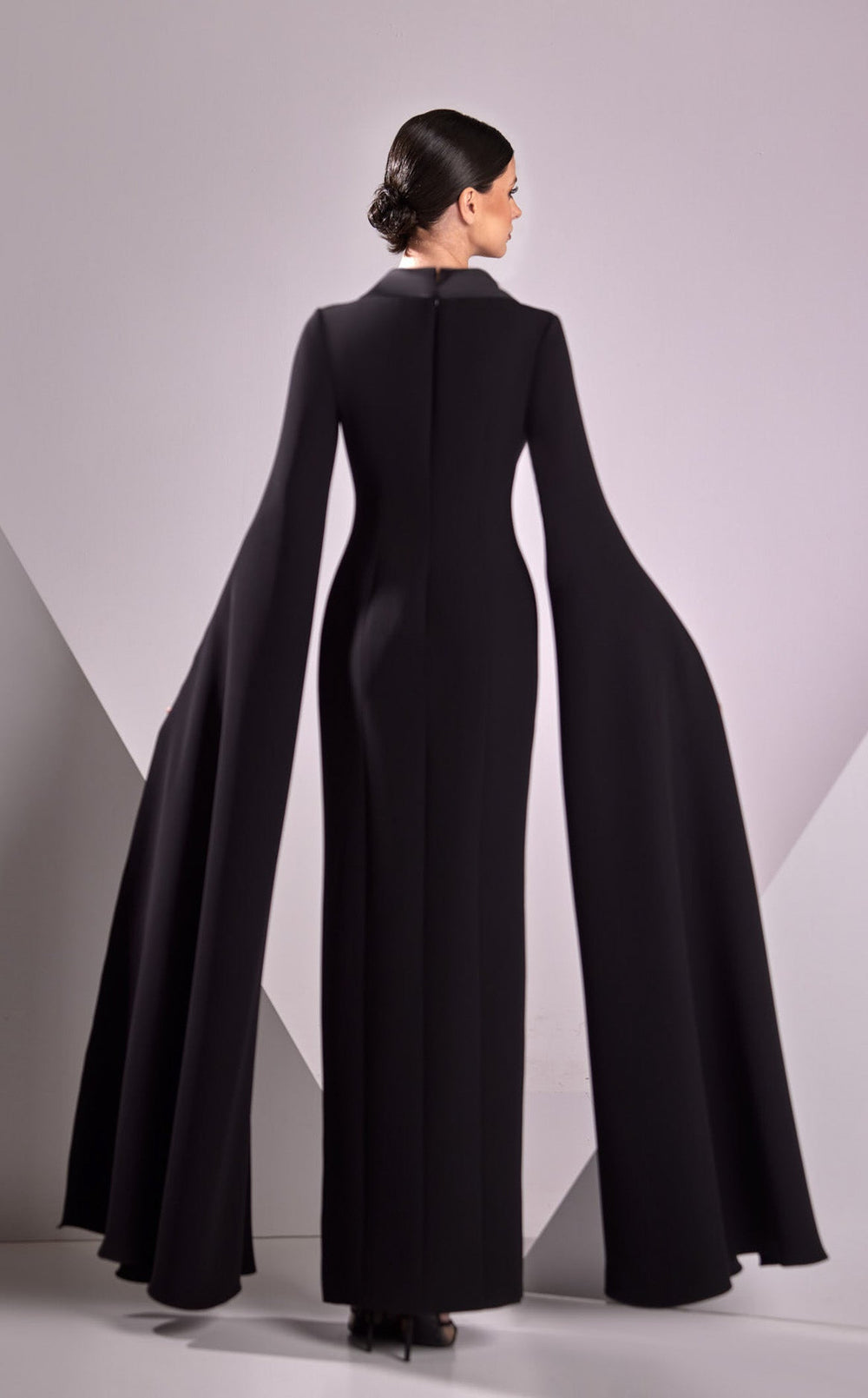 Edward Arsouni Couture FW24960 Dress details - VOLAKK