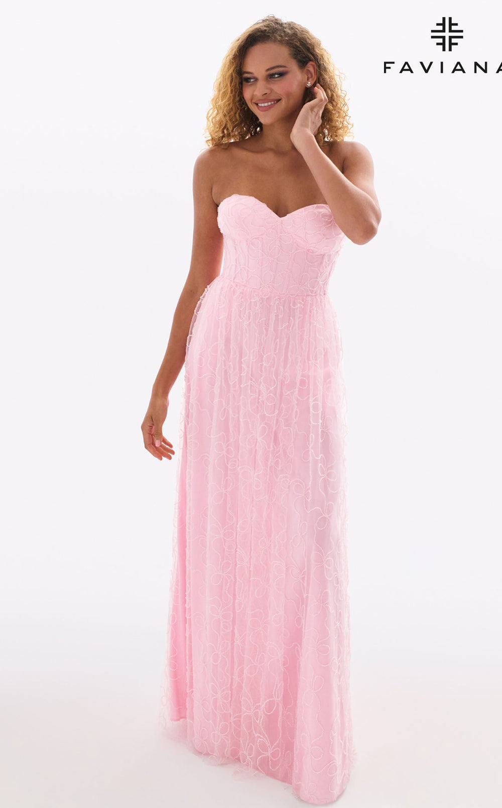 Exquisite Faviana 11418 Dress detail view - VOLAKK