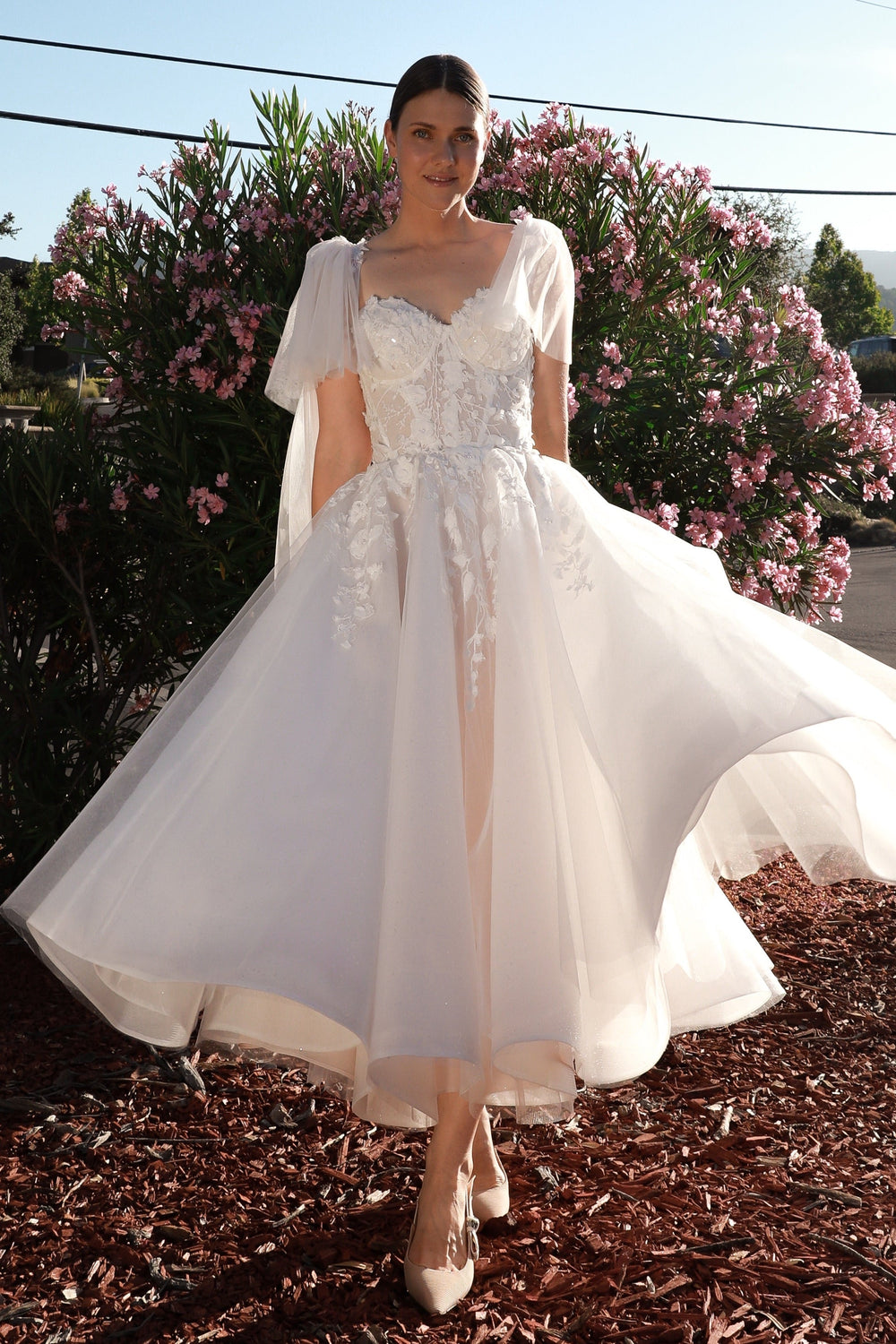 Tea Length Lace Wedding Dress Luche - VOLAKK