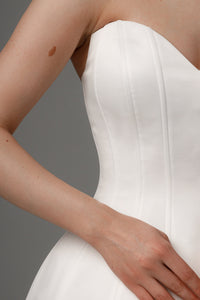 Extra Convertible Wedding Dress Steltella  (Basic dress + bolero + bow + detachable skirt) view 11