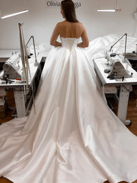 Basque Waist Wedding Gown Oceania view 18