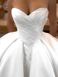 Basque Waist Wedding Gown Oceania view 21