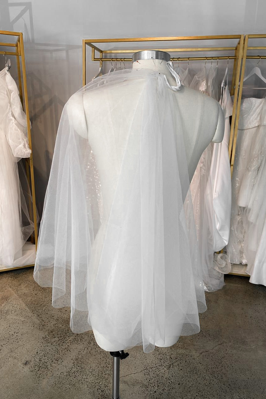 Two-Tier Veil Breeze details - VOLAKK