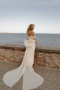 Sparkle Bow “Lovisa” with Train view 2