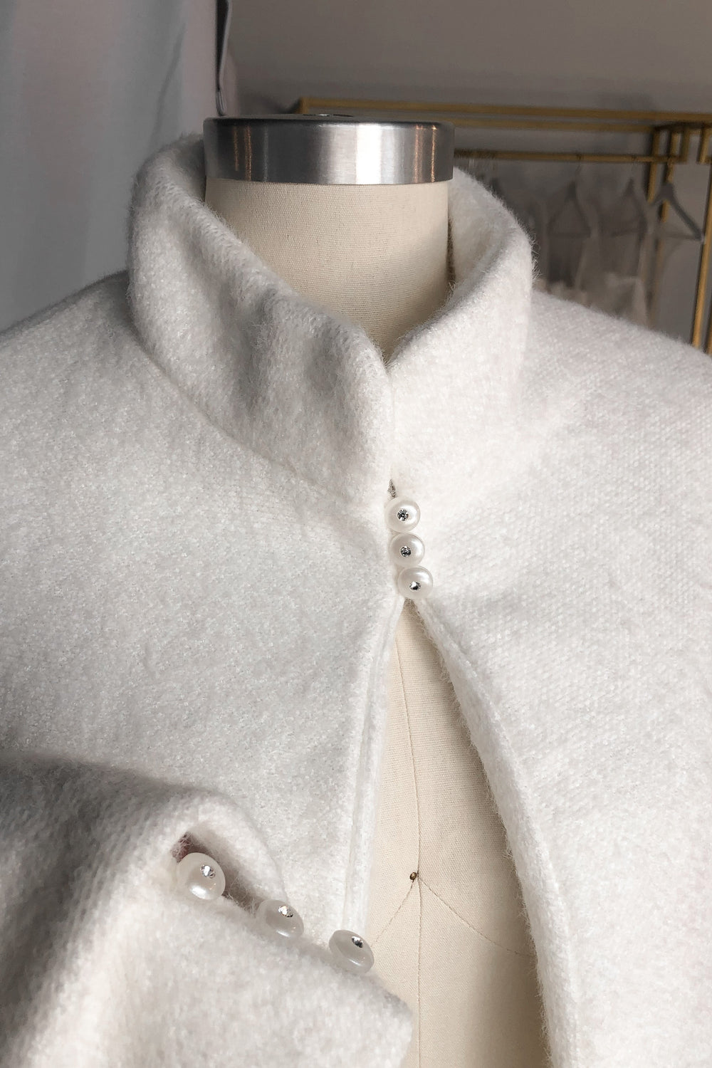 Light Ivory Cape K-077 details - VOLAKK