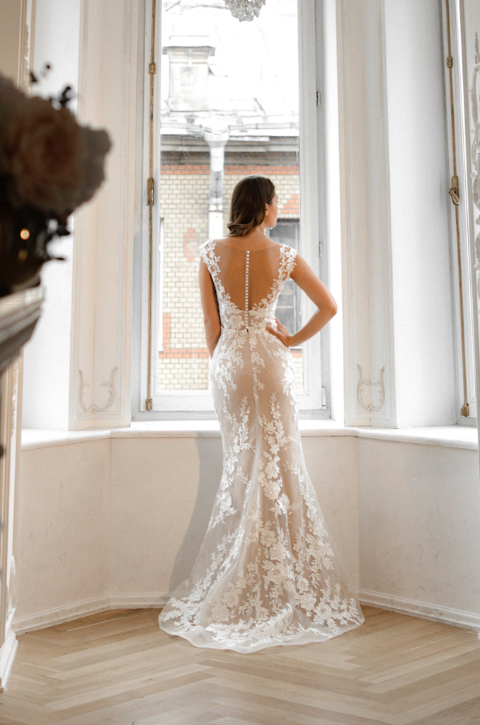 Nude Lace Mermaid Wedding Dress Airis details - VOLAKK