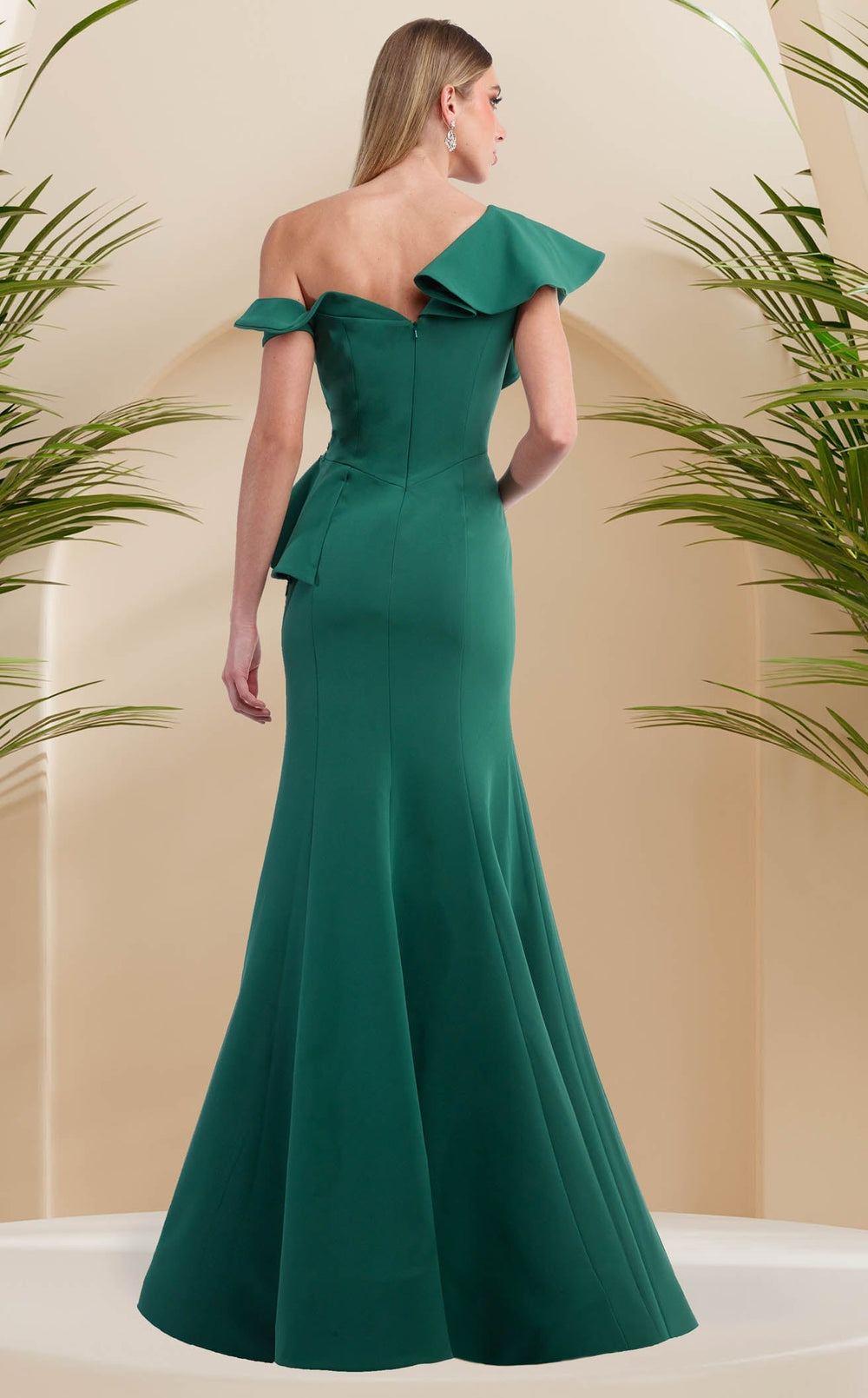 Exquisite Janique 24986 Dress detail view - VOLAKK