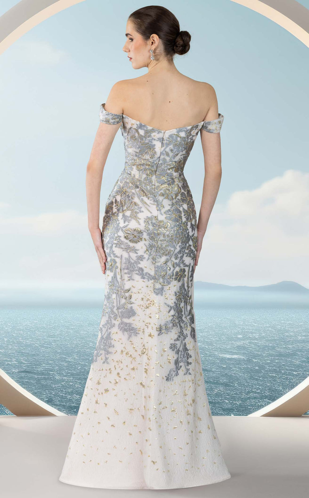Exquisite Janique 251021 Dress detail view - VOLAKK