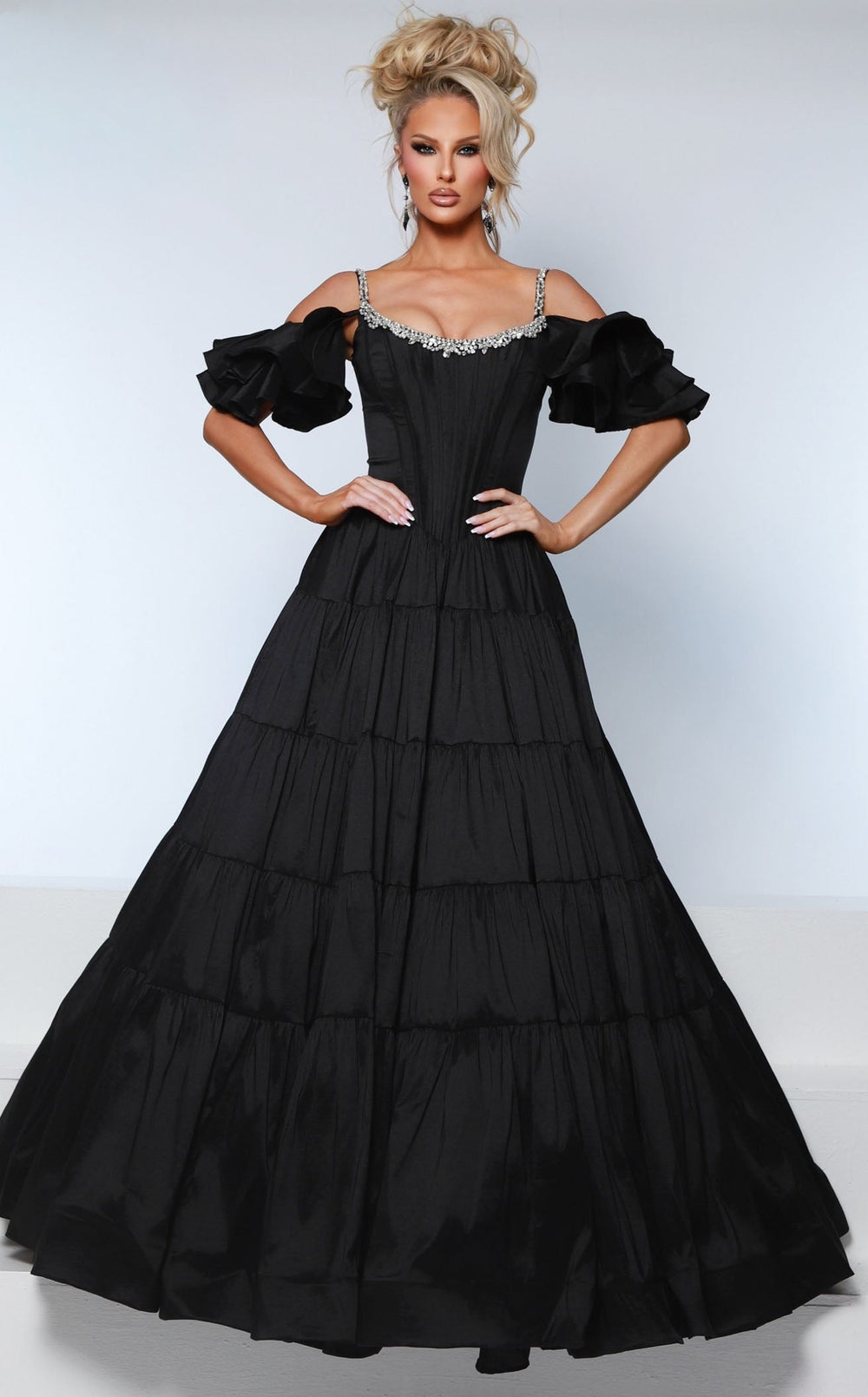 Exquisite Johnathan Kayne 3230 Dress detail view - VOLAKK